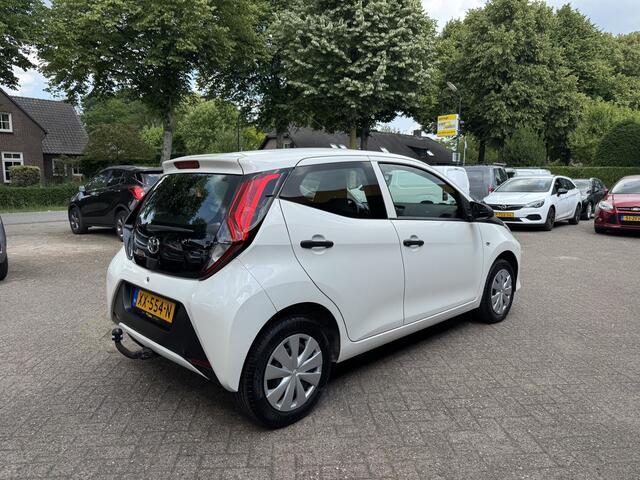 Toyota AYGO 1.0 VVT-i X 5drs