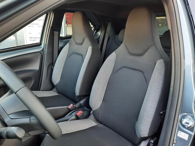 Toyota AYGO X 1.0 VVT-i S-CVT Play AUTOMAAT