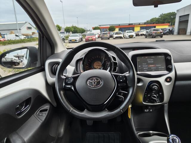 Toyota AYGO 1.0 VVT-i x-sport | Navi | Lichtmetalen Velgen | Achteruitrijcam