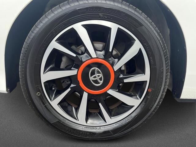 Toyota AYGO 1.0 VVT-i x-otic