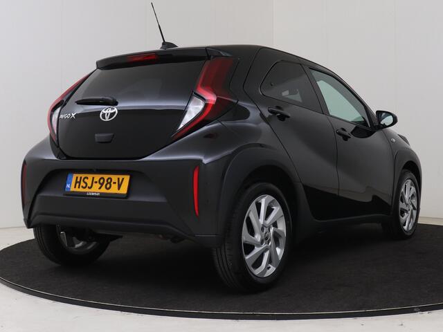 Toyota AYGO X 1.0 VVT-i MT First I Apple Carplay/Android Auto I Climate Control | Stoelverwarming I LM Velgen | LED