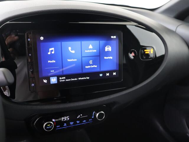 Toyota AYGO X 1.0 VVT-i MT First I Apple Carplay/Android Auto I Climate Control | Stoelverwarming I LM Velgen | LED
