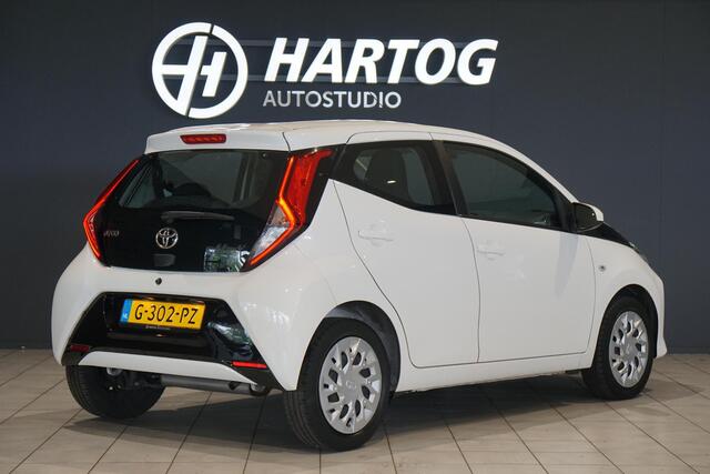 Toyota AYGO 1.0 VVT-i x-play limited + CAMERA / APPLE CARPLAY