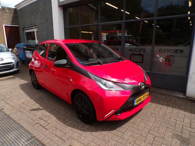 Toyota AYGO 1.0 VVT-i x-now AIRCO,LED, 2 EIGENAAR !!