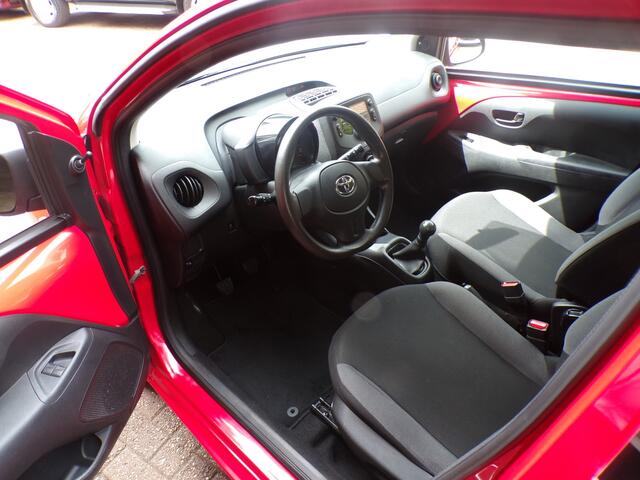Toyota AYGO 1.0 VVT-i x-now AIRCO,LED, 2 EIGENAAR !!