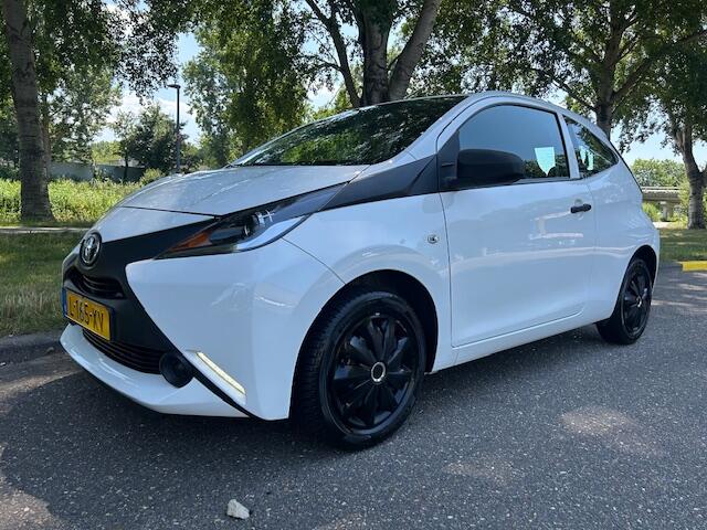 Toyota AYGO 1.0 VVT-i x Airco Zuinig