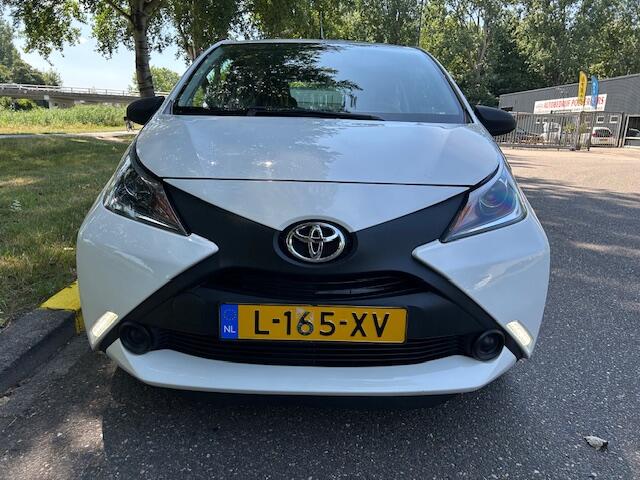 Toyota AYGO 1.0 VVT-i x Airco Zuinig