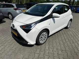 toyota-aygo-1.0-vvt-i-x-play--camer
