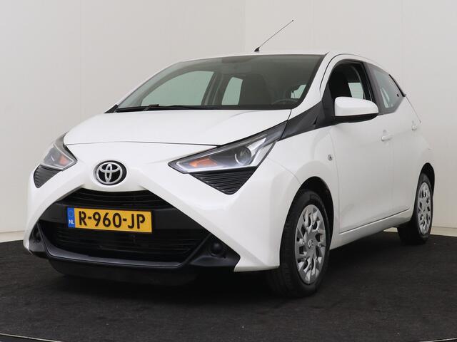 Toyota AYGO 1.0 VVT-i x-play I Airco I 5 Deurs I Zuinig I Centrale vergrendeling met afstandsbediening I