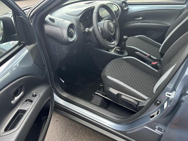Toyota AYGO X 1.0 VVT-i MT Pulse NIEUW! Direct leverbaar! ¤ 1000,- inruilpremie!!