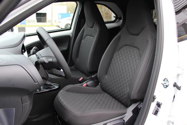 Toyota AYGO X 1.0 VVT-i MT Pulse **NIEUWE AUTO/ DIRECT LEVERBAAR**