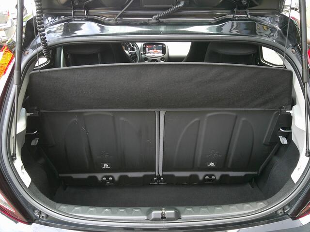 Toyota AYGO 1.0 VVT-i x-play