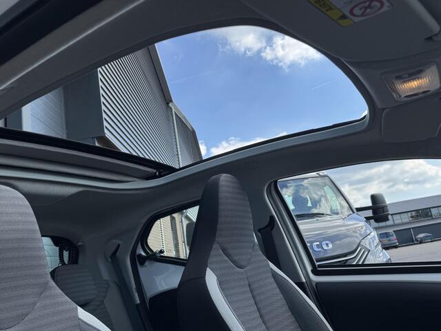 Toyota AYGO 1.0 VVT-I X-PLAY LIMITED I CABRIOLET I CAMERA I CARPLAY I AIRCONDITIONING