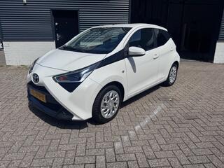 toyota-aygo-1.0-vvt-i-x-play-5-drs.