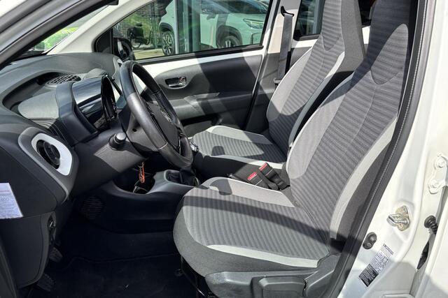 Toyota AYGO 1.0 VVT-i x-joy Cabrio,Apple Carplay Android Auto Camera, Climate Controle