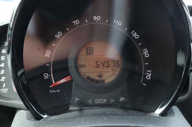 Toyota AYGO 1.0 VVT-i x-joy Automaat Camera/Apple/ClimateControl/LM velgen