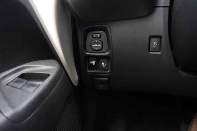 Toyota AYGO 1.0 VVT-i x-joy Automaat Camera/Apple/ClimateControl/LM velgen