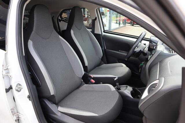 Toyota AYGO 1.0 VVT-i x-joy Automaat Camera/Apple/ClimateControl/LM velgen