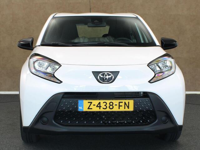 Toyota AYGO X 1.0 VVT-i MT Play - ORIGINEEL NEDERLANDSE AUTO - AIRCO - ADAPTIEVE CRUISE CONTROL - ACHTERUITRIJCAMERA - BLUETOOTH - LICHTSENSOR - DAB RADIO