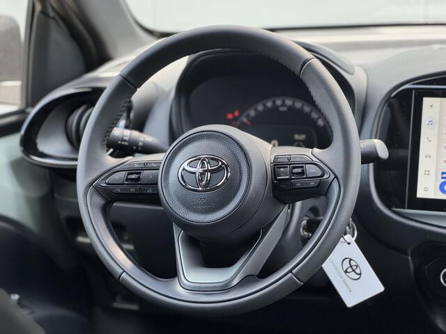 Toyota AYGO X 1.0 VVT-i MT Envy | Parkeersensor V+A | 10.5" multimedia | Draadloze telefoonlader |