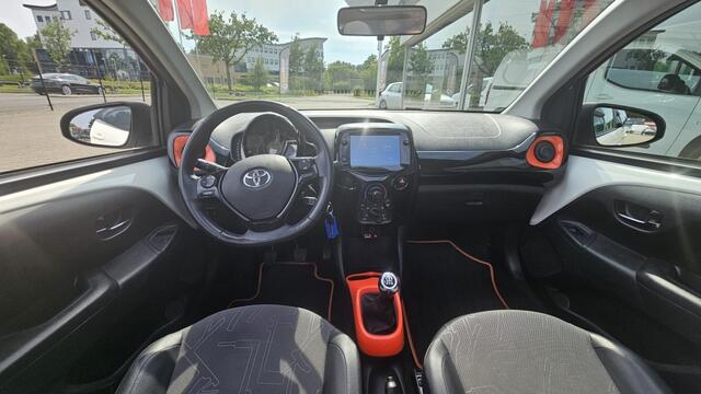 Toyota AYGO 1.0 x-otic NLauto | All-in | dealeronderhouden