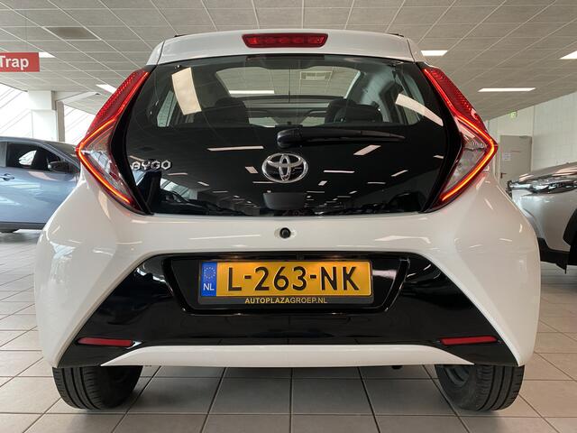 Toyota AYGO 1.0 VVT-i x-play cabrio