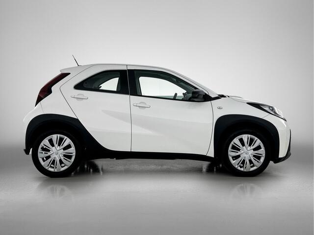 Toyota AYGO X 1.0 VVT-i MT Play