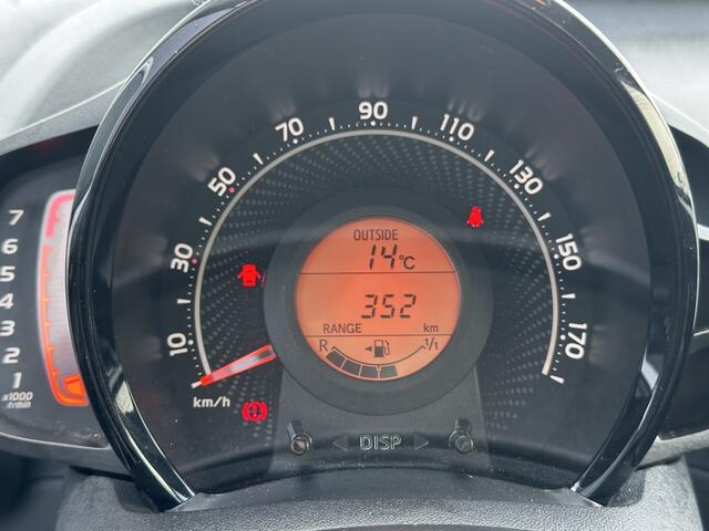 Toyota AYGO 1.0 VVT-i x-play / Carplay / Camera