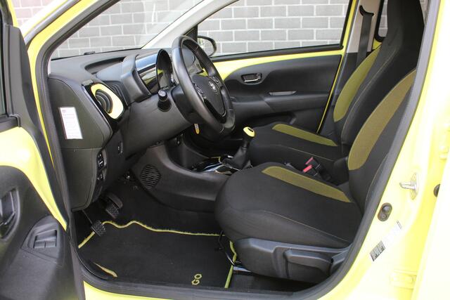 Toyota AYGO 1.0 VVT-i X-Cite / Carplay / Camera / N.A.P.