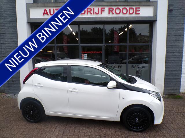 Toyota AYGO 1.0 VVT-i x-joy AUTOMAAT,AIRCO,NIEUWE APK !!