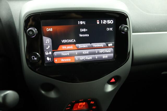 Toyota AYGO 1.0 VVT-i x-cite | Climate control | Lichmetalen velgen | Camera |