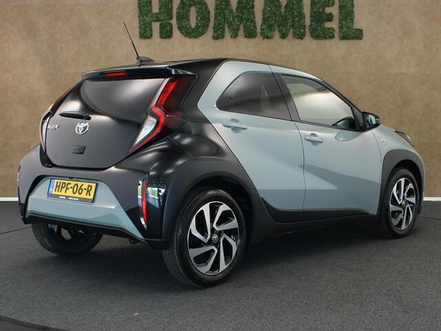 Toyota AYGO X 1.0 VVT-i MT Pulse - ACHTERUITRIJCAMERA - APPLE CARPLAY/ANDROID AUTO - STOELVERWARMING - CRUISE CONTROL ADAPTIEF - LED KOPLAMPEN - LICHTMETALEN VELGEN 17" INCH - BLUETOOTH TELEFOONVOORBEREIDING - RIJSTROOKSENSOR MET CORRECTIE