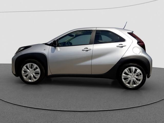 Toyota AYGO X 1.0 VVT-i MT Play | CarPlay\Android Auto | Camera |