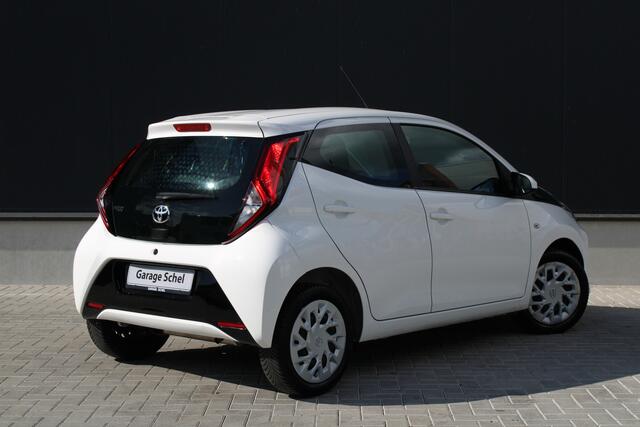 Toyota AYGO 1.0 VVT-i x-play - Airco - Automaat - Rijklaar