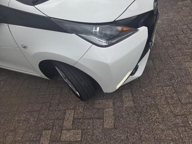 Toyota AYGO 1.0 VVT-i x-play