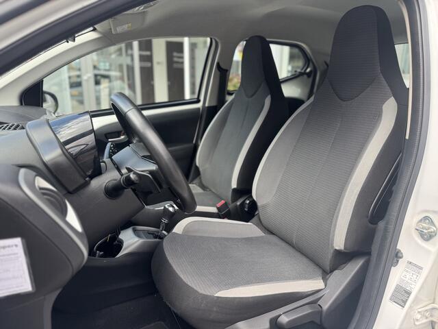 Toyota AYGO 1.0 VVT-i x-play Automaat Apple/Android, Camera, Airco, Lichtmetalen velgen , All-in Rijklaarprijs