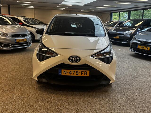 Toyota AYGO 1.0 VVT-i X FUN.AIRCO 1e EIG.GARANTIE TOT 10-2031 VOLLEDIG OH. AUDIO. SPEED LIMITER.