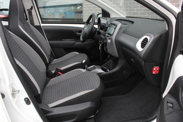 Toyota AYGO 1.0 VVT-i X-Play / Open dak / Carplay / Automaat