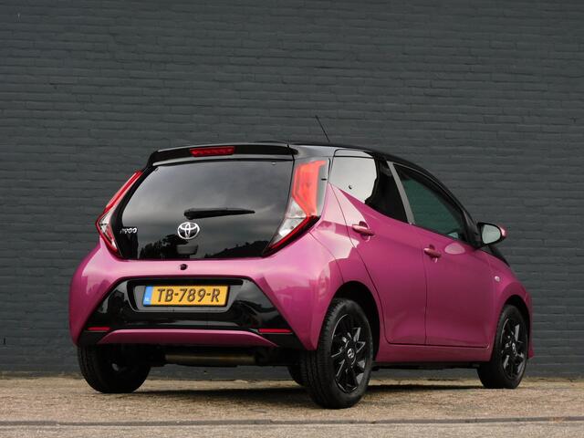 Toyota AYGO 1.0 VVT-i x-cite TOPSTAAT! CARPLAY/ANDROID! ACHTERUITRIJCAM! BLUETOOTH! CRUISE! AIRCO!LM VELGEN!
