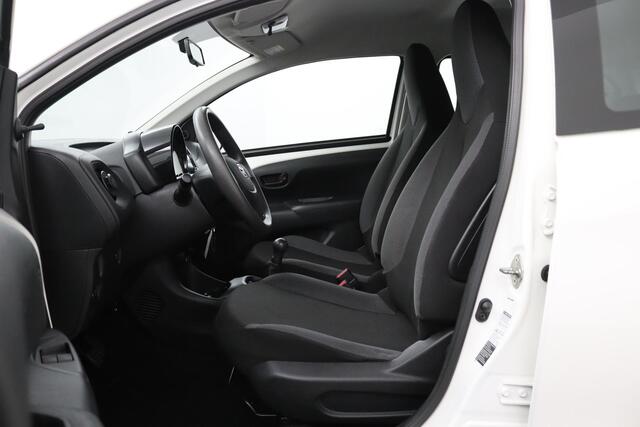 Toyota AYGO 1.0 VVT-i x-now | Airco | 5-Deurs |