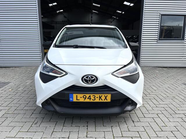 Toyota AYGO 1.0 VVT-i x-fun