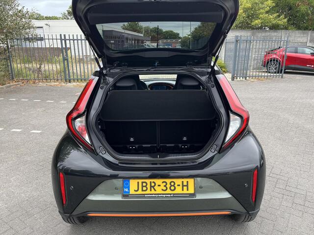 Toyota AYGO X 1.0 VVT-i MT Premium | Navigatie | Apple CarPlay/Android auto | Achteruitrijcamera | Stoelverwarming