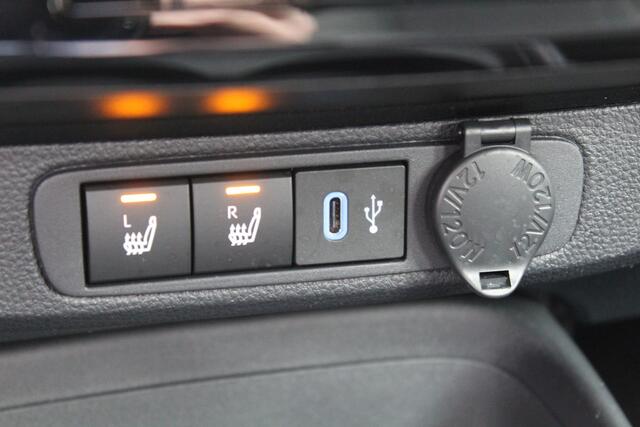 Toyota AYGO X 1.0 VVT-i MT First | Rijklaar | Clima | LED | Stoelverw. | Privacyglass | Apple/Android | Camera | Adaptive cruise