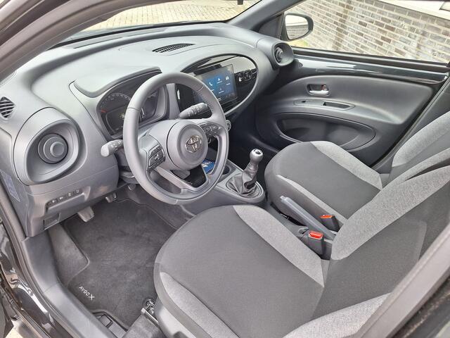 Toyota AYGO X 1.0 VVT-i MT Play | Ad Cruise | Airco | Apple/Android auto |