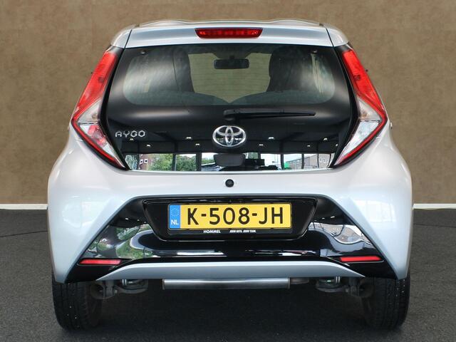 Toyota AYGO 1.0 VVT-i x-play limited - AIRCO - APPLE CARPLAY/ANDROID AUTO - BLUETOOTH TELEFOONVOORBEREIDING - ELEKTRISCHE RAMEN VOORZIJDE - LED DAGRIJVERLICHTING - MULTIFUNCTIONEEL STUURWIEL