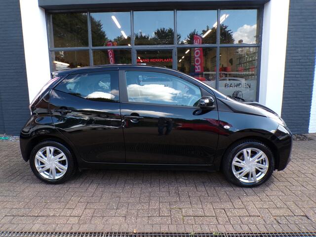 Toyota AYGO 1.0 VVT-i 5-Drs Black 1 AIRCO,TOP STAAT,CAMERA!