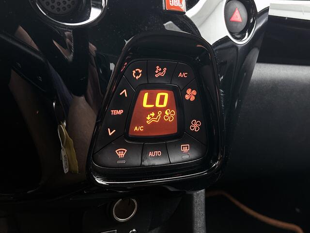 Toyota AYGO 1.0 VVT-i x-JBL | Apple Carplay/Android Auto | LM velgen | Achteruitrijcamera |