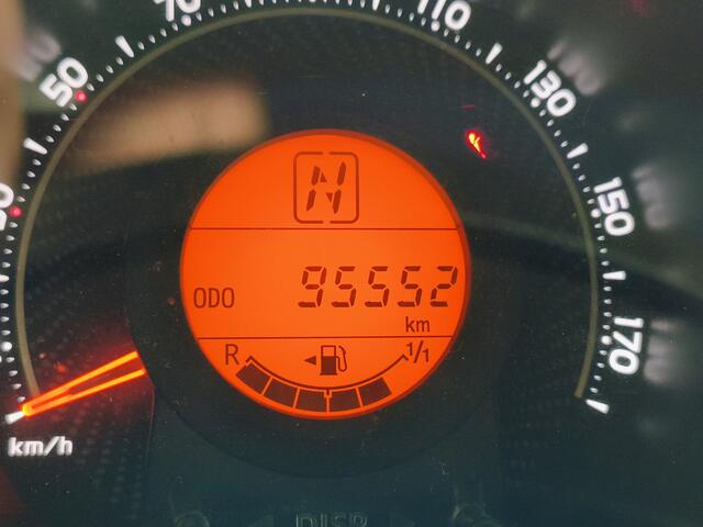 Toyota AYGO 1.0 VVT-i x-play AUTOMAAT uit 2020 Rijklaar + 12 maanden Bovag-garantie Henk Jongen Auto's in Helmond, al 50 jaar service zoals 't hoort!