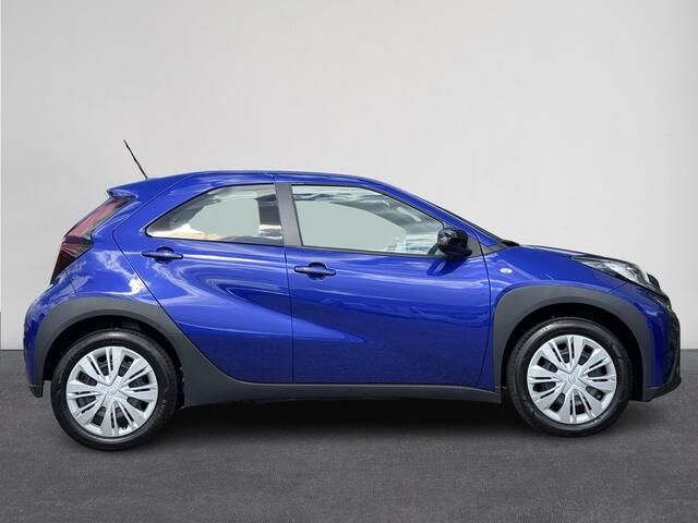 Toyota AYGO X 1.0 VVT-i MT Play | Airco | ACC | Camera | Stoelverwarming | DAB | ( Vesteging - Nieuwegein )