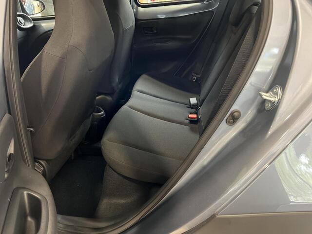 Toyota AYGO X 1.0 VVT-i MT Play